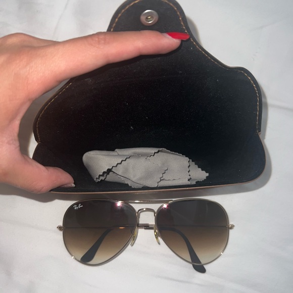 Rayban Aviator Sunglasses - Picture 4 of 5